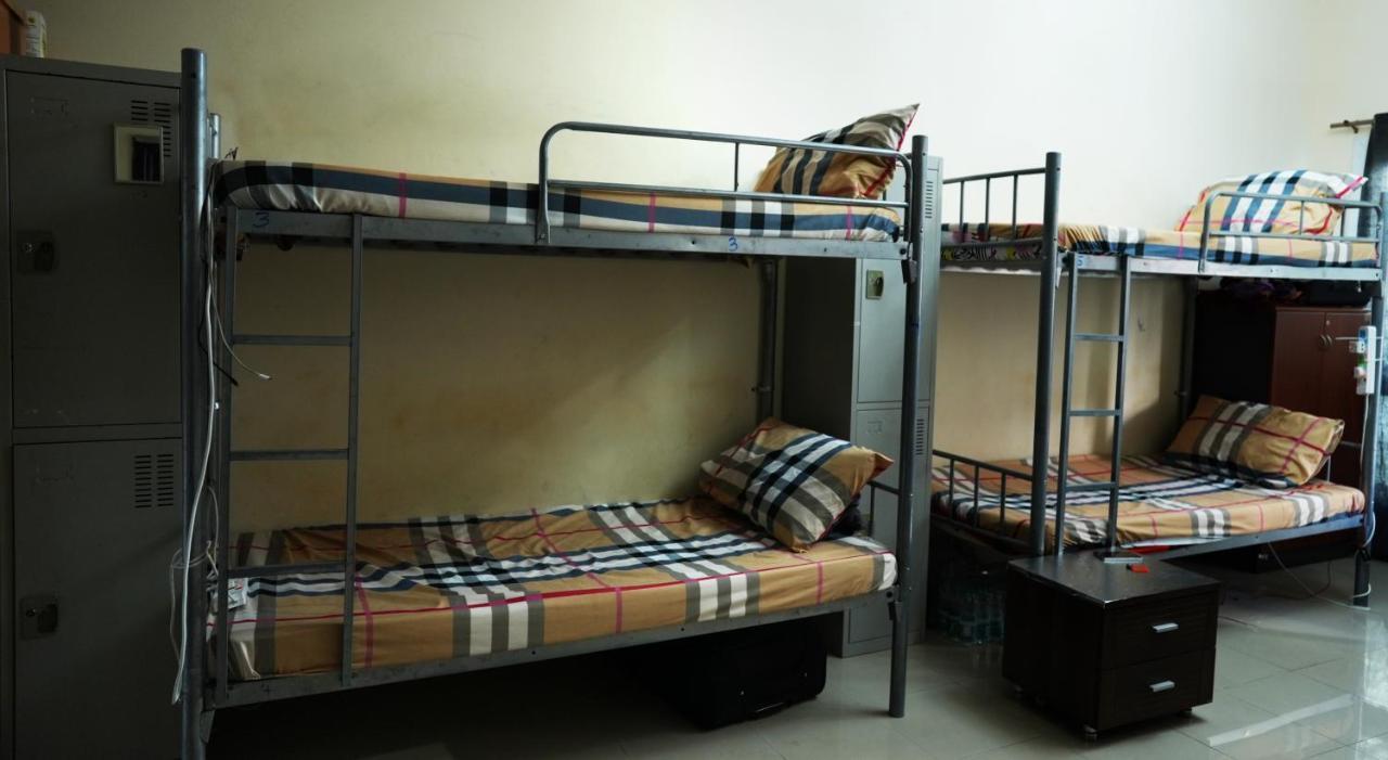 Topstay Boys & Furnished Holiday Дубай