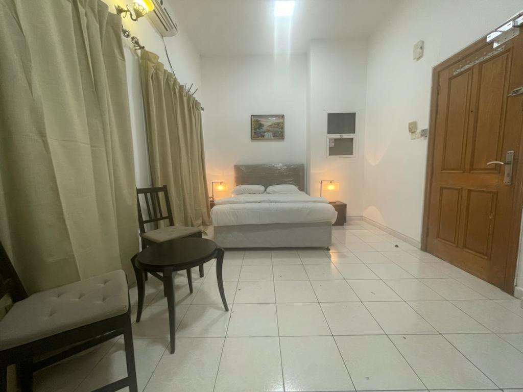 Хостел Topstay Boys & Furnished Holiday Дубай