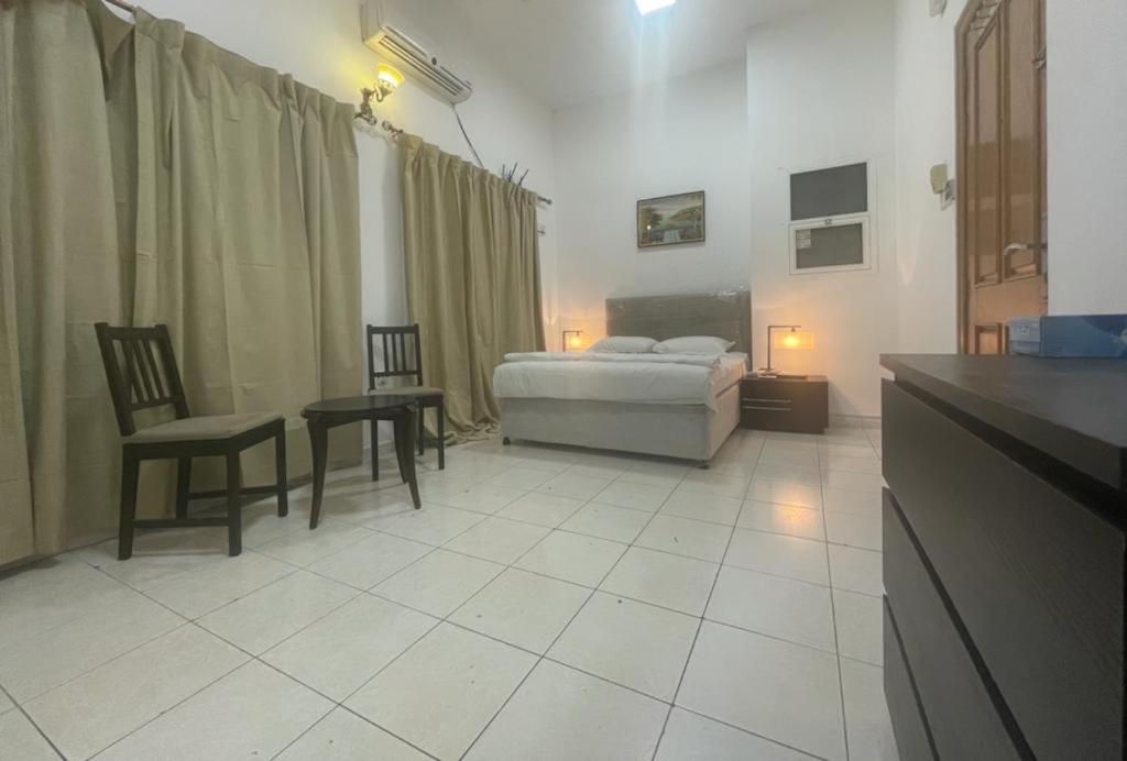 Хостел Topstay Boys & Furnished Holiday